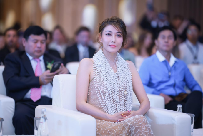 实力与魅力并存 李彩桦出任第62届亚太影展形象大使成焦点人物